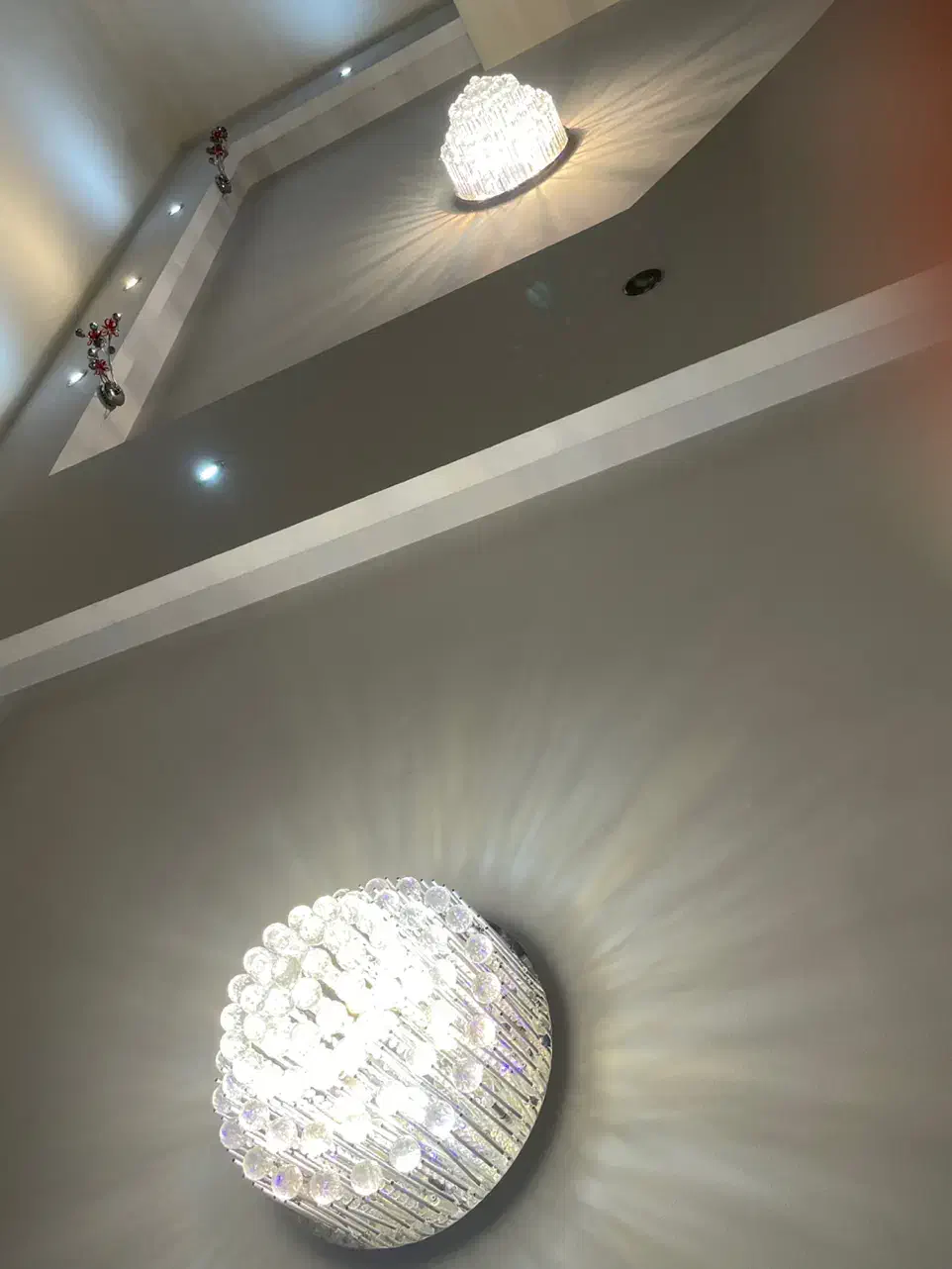 ۱عدد لوستر کریستالی ریموت دار|لوستر و چراغ آویز|تهران, نیاوران|دیوار