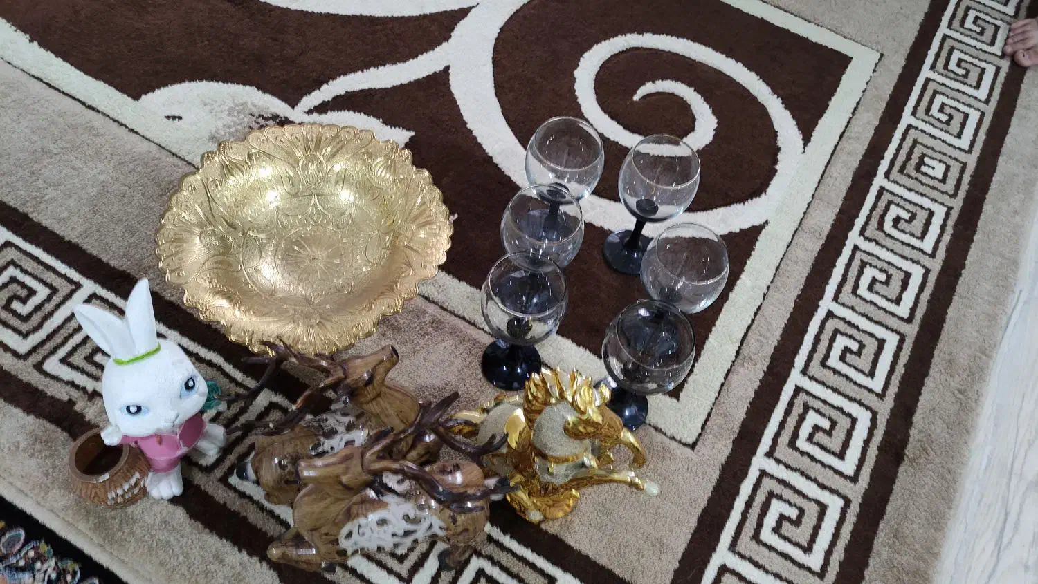 یک عدد میوه خوری شیک و زیبا و یک دست لیوان|ظروف سرو و پذیرایی|قرچک, مهدیه|دیوار