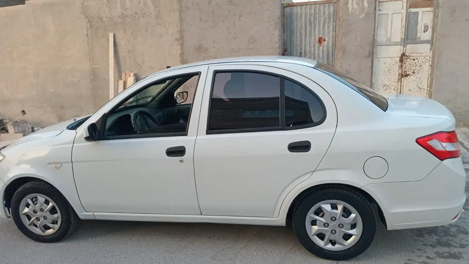 ساینا آخر ۹۸ خانگی|خودرو سواری و وانت|بندر کنگان, |دیوار