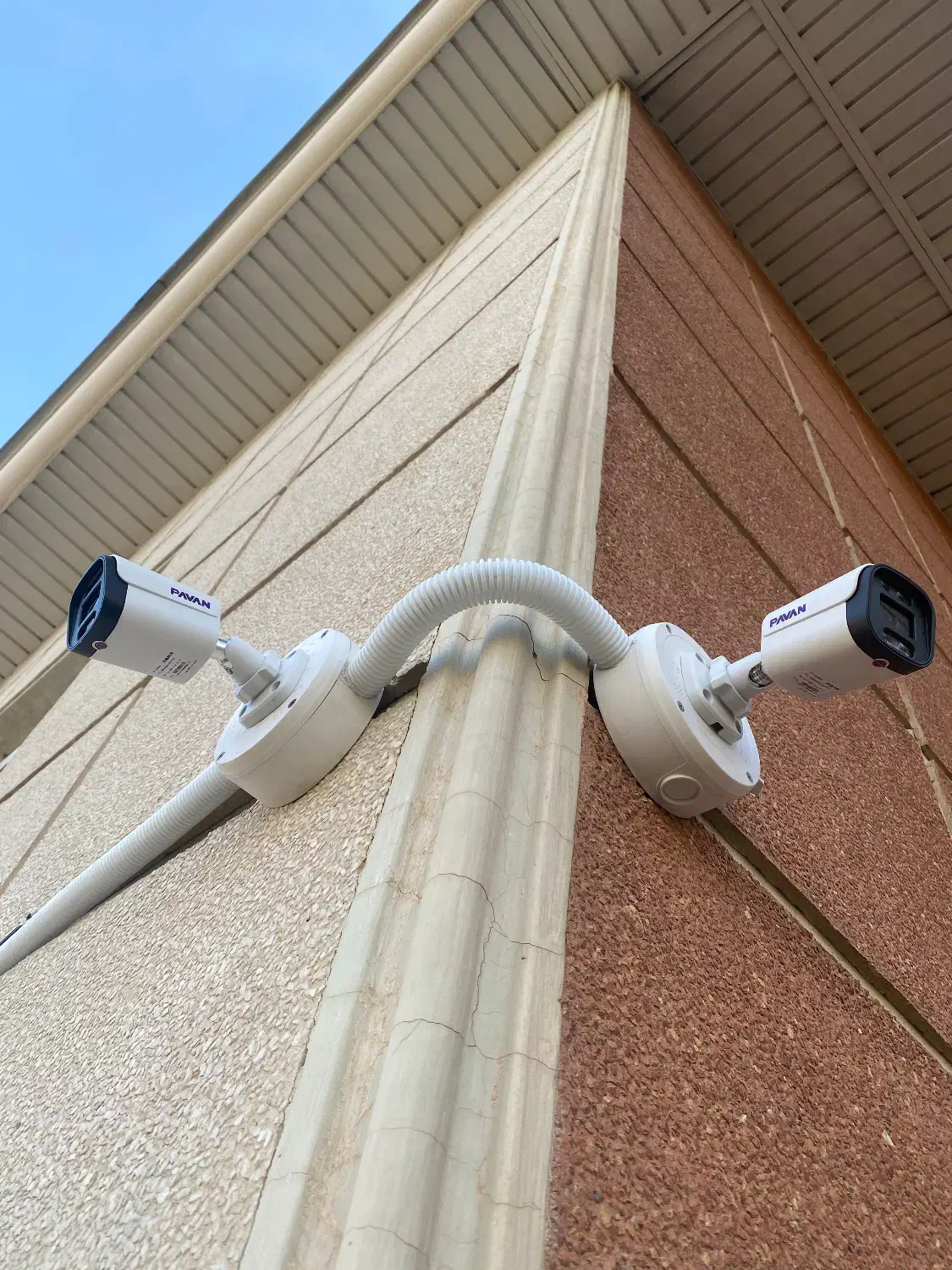 نصب و راه اندازی دوربین مداربسته و دزدگیر|خدمات پیشه و مهارت|بومهن, |دیوار