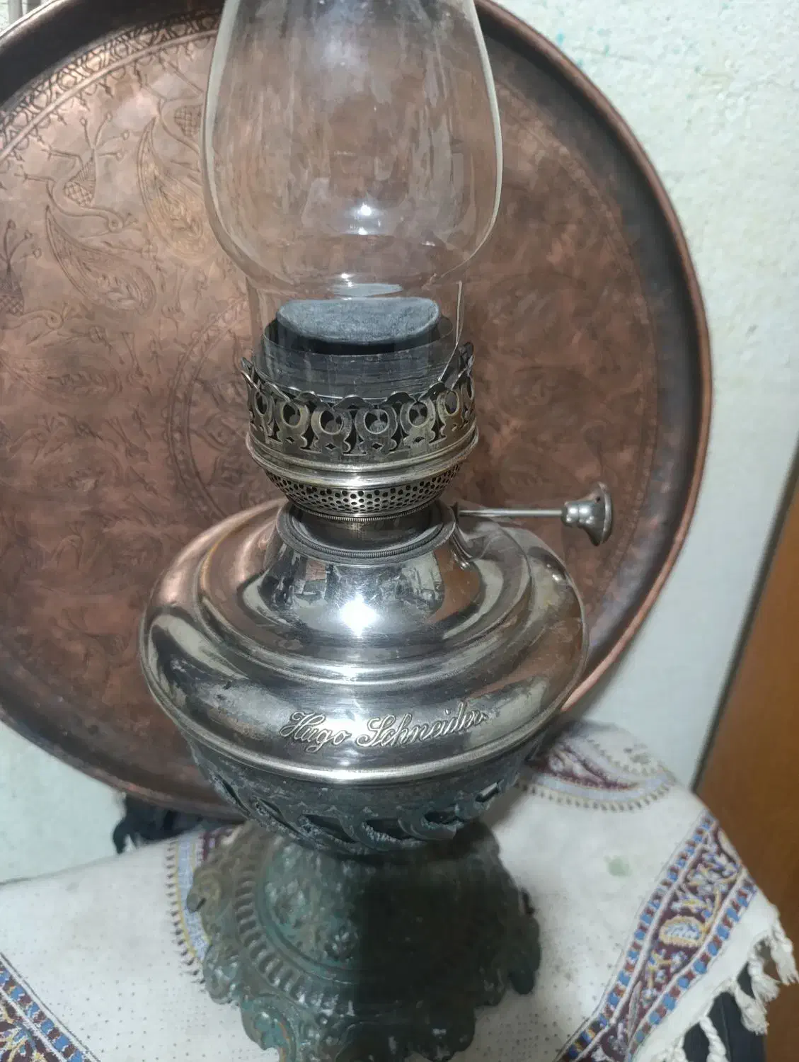 لامپا گرد سوز گلدونی انگلیسی بکر بکر|کلکسیون اشیاء عتیقه|شیراز, دارالرحمه|دیوار