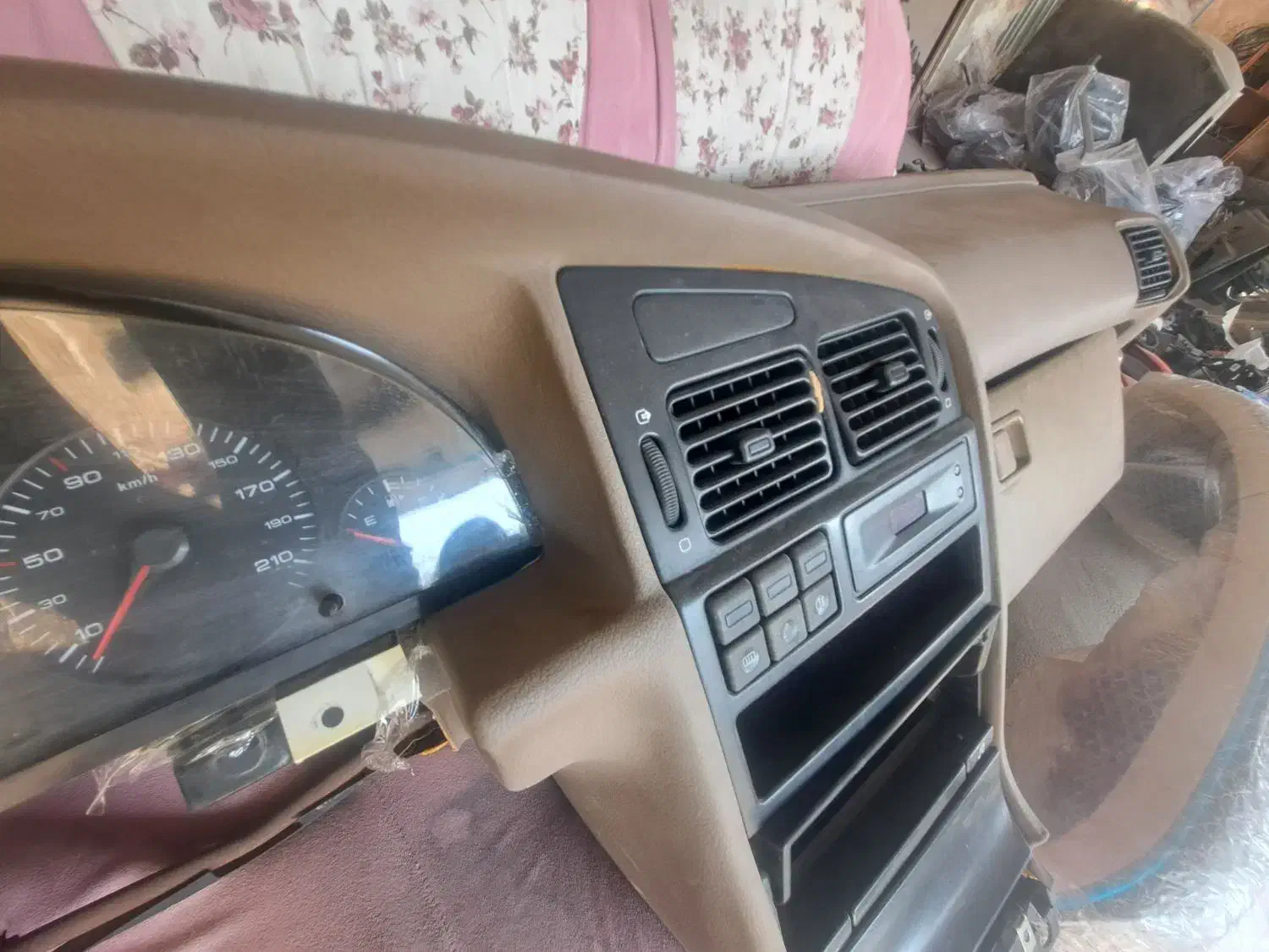 داشبوردکرم پژو وپارس|قطعات یدکی و لوازم جانبی|برازجان, |دیوار