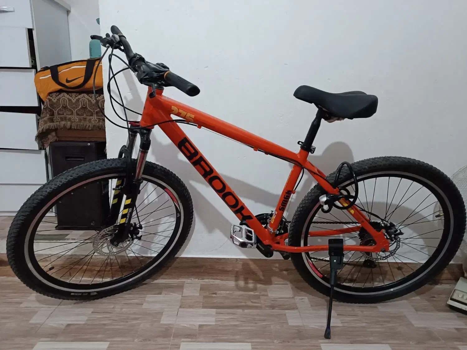 دوچرخه نو|دوچرخه، اسکیت، اسکوتر|بم, |دیوار