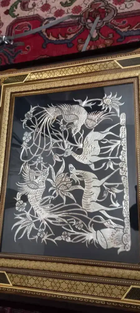 ساعت مینا کاری شده و تابلو نقره کوب هردو نو هستن|ساعت دیواری و تزئینی|خوی, |دیوار