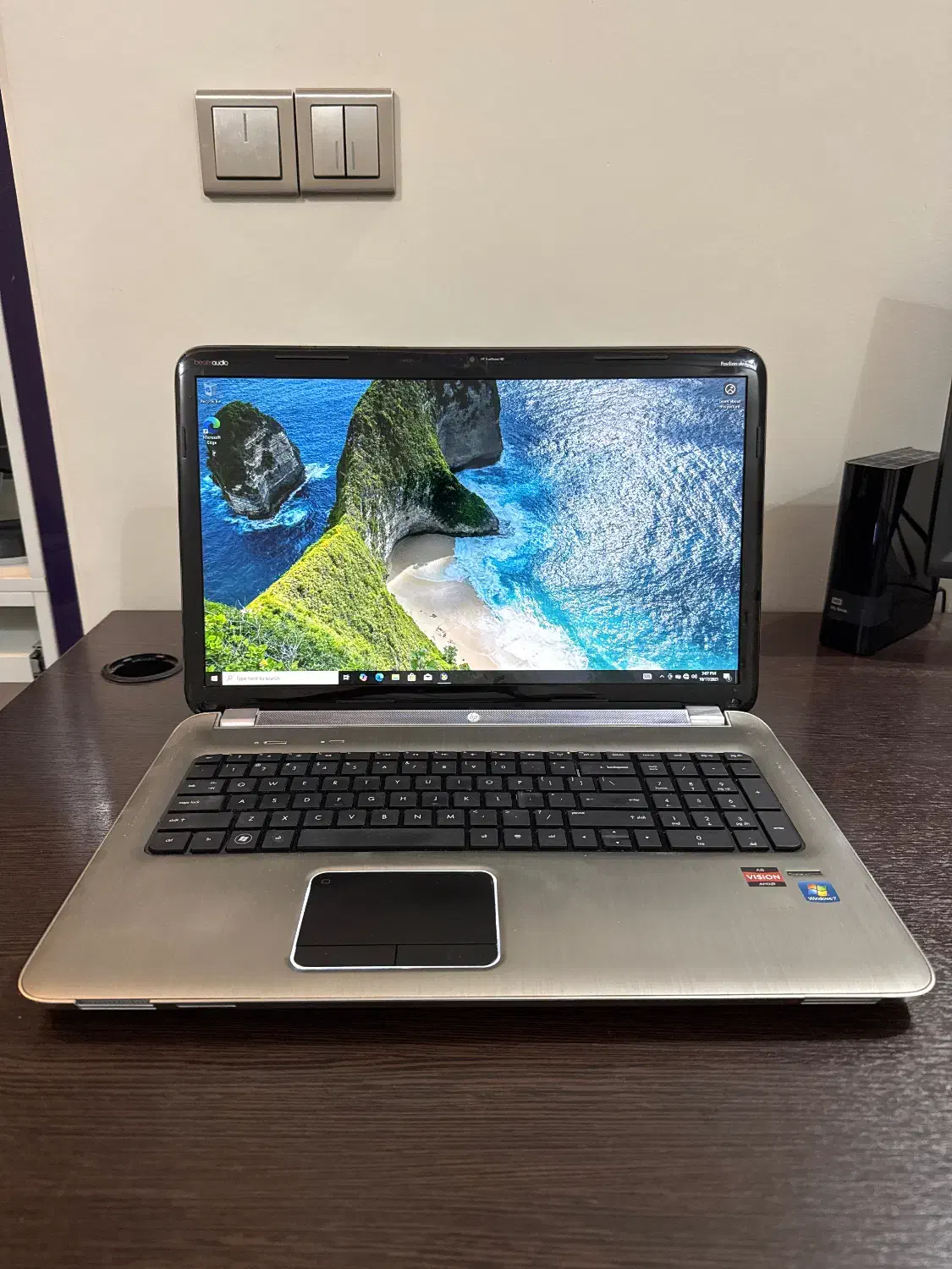 لپتاپdv7 hp بدنه استیل amd a8 17 inch|رایانه همراه|تهران, دهکده المپیک|دیوار