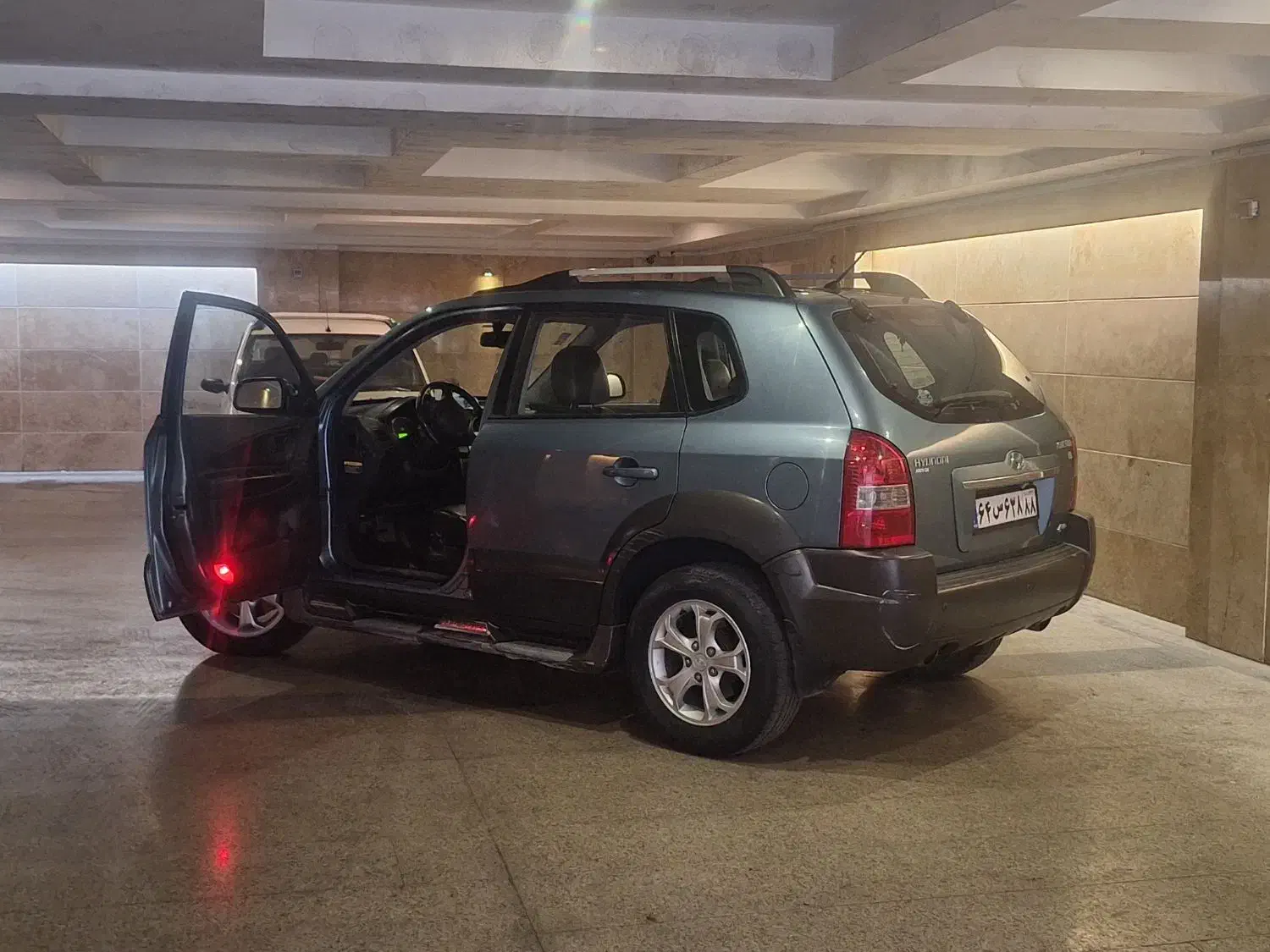 توسان ۲۰۰۹ فول اپشن|خودرو سواری و وانت|تهران, عباسآباد|دیوار