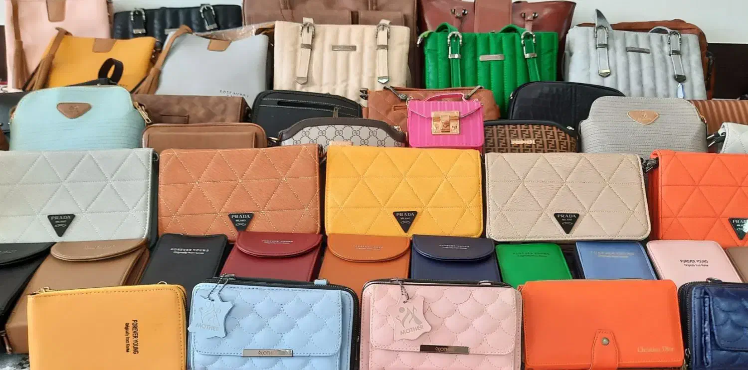 فروش تعدادی کیف به قیمت تولیدی به دلیل تغییر شغل|کیف، کفش، کمربند|مبارکه, |دیوار