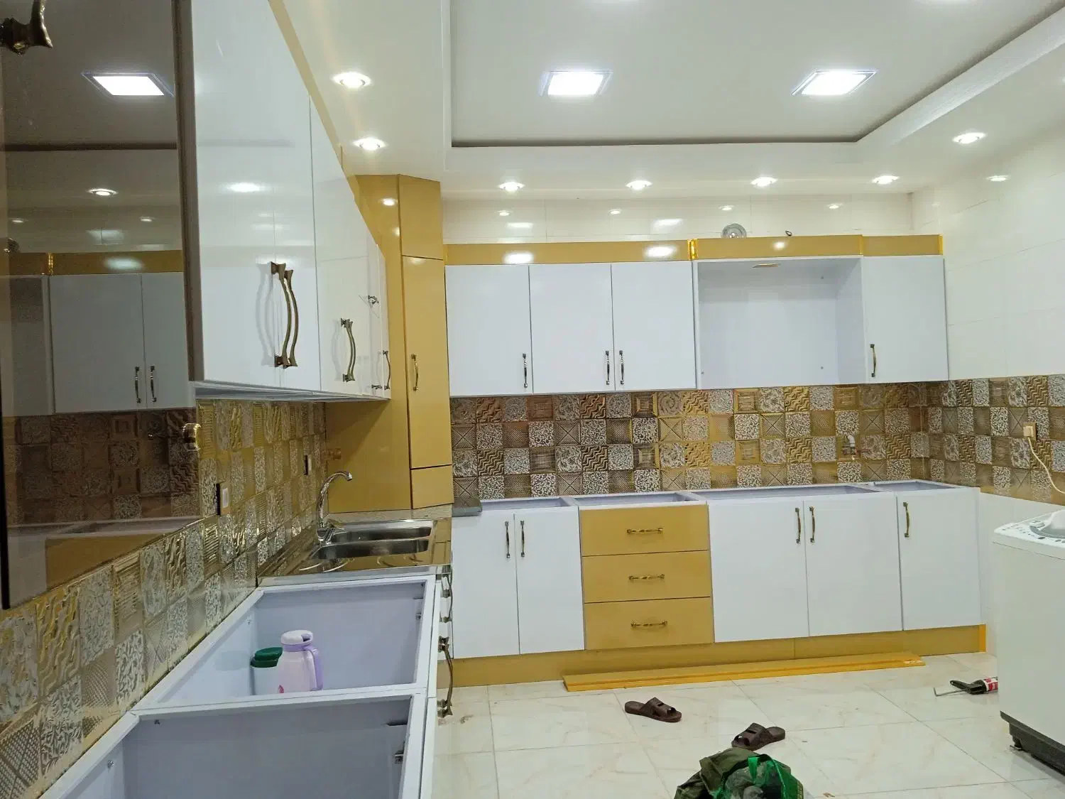 طراحی و ساخت انواع کابینت فلز|خدمات پیشه و مهارت|شیراز, نصرآباد|دیوار