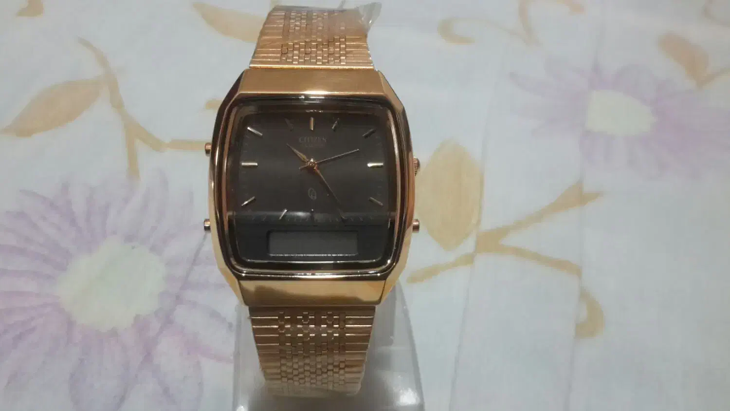 سیتی زن قدیمی ژاپن اصل|ساعت|شهرکرد, |دیوار