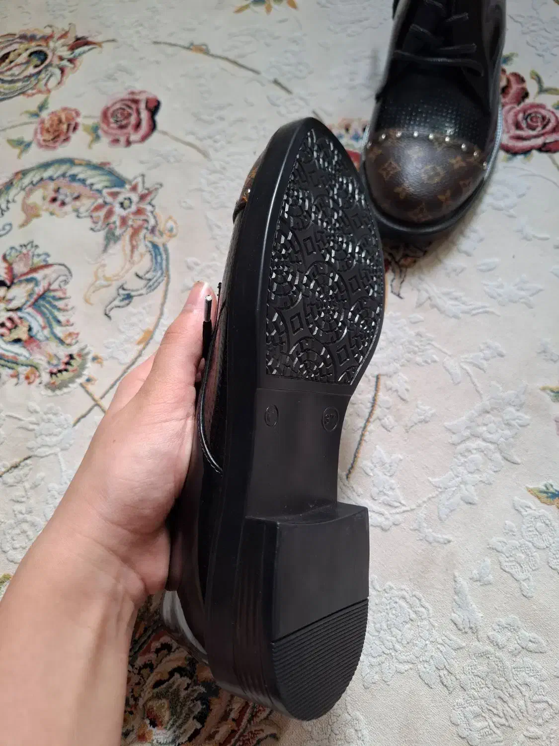 یک جفت کفش  مدل لویی ویتون|کیف، کفش، کمربند|رشت, جهاد|دیوار