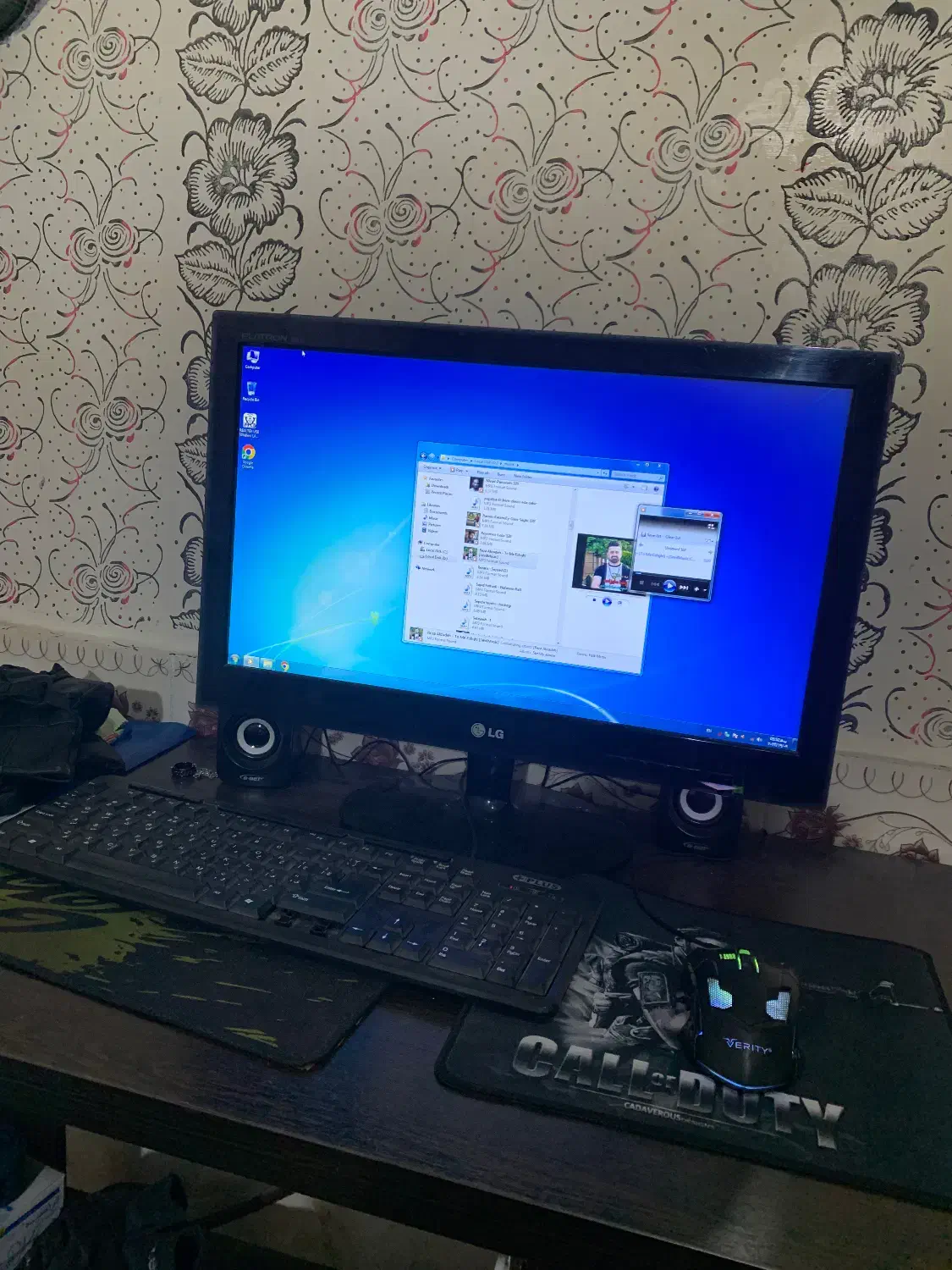 کامپیوتر|رایانه رومیزی|گنبد کاووس, |دیوار