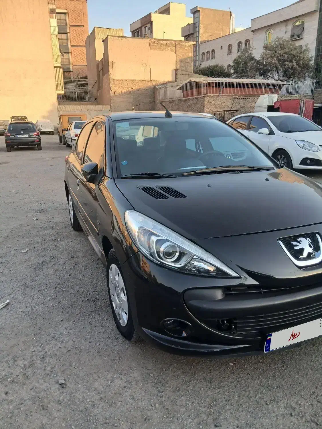 ۲۰۷ اتومات۱۴۰۰|خودرو سواری و وانت|تهران, سیروس|دیوار