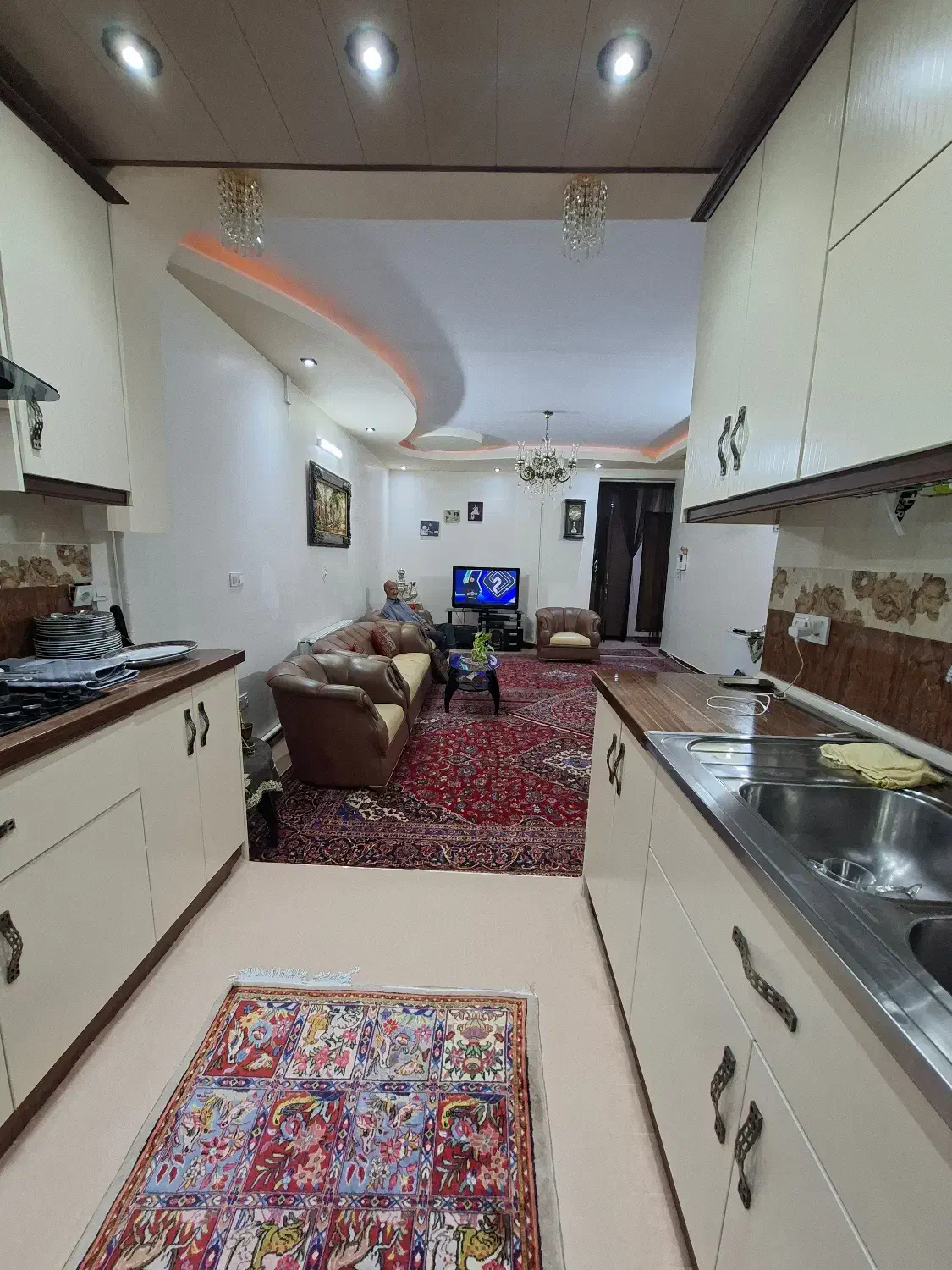 واحد ۸۰ متری امیر کبیر گل مینا|فروش آپارتمان|بروجرد, |دیوار