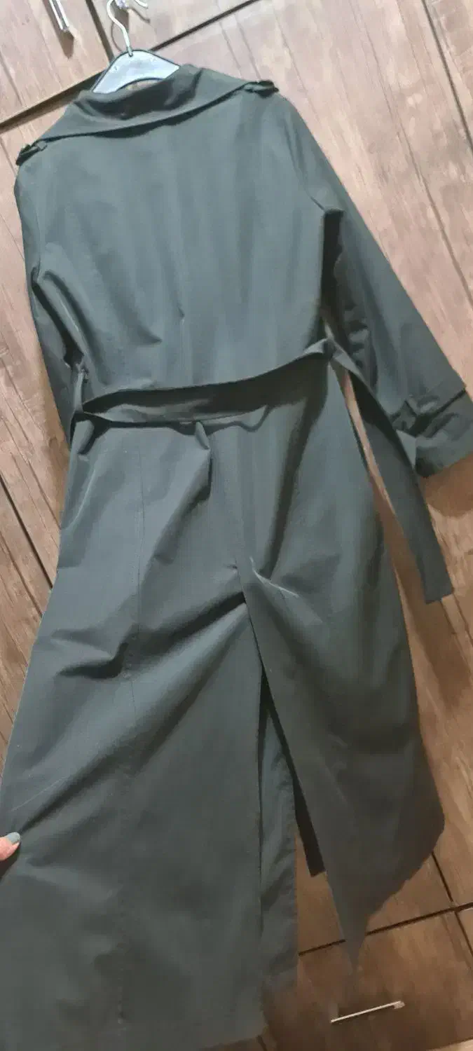 بارانی در حد نو ۲بار پوشیده شده|لباس|جلفا, |دیوار