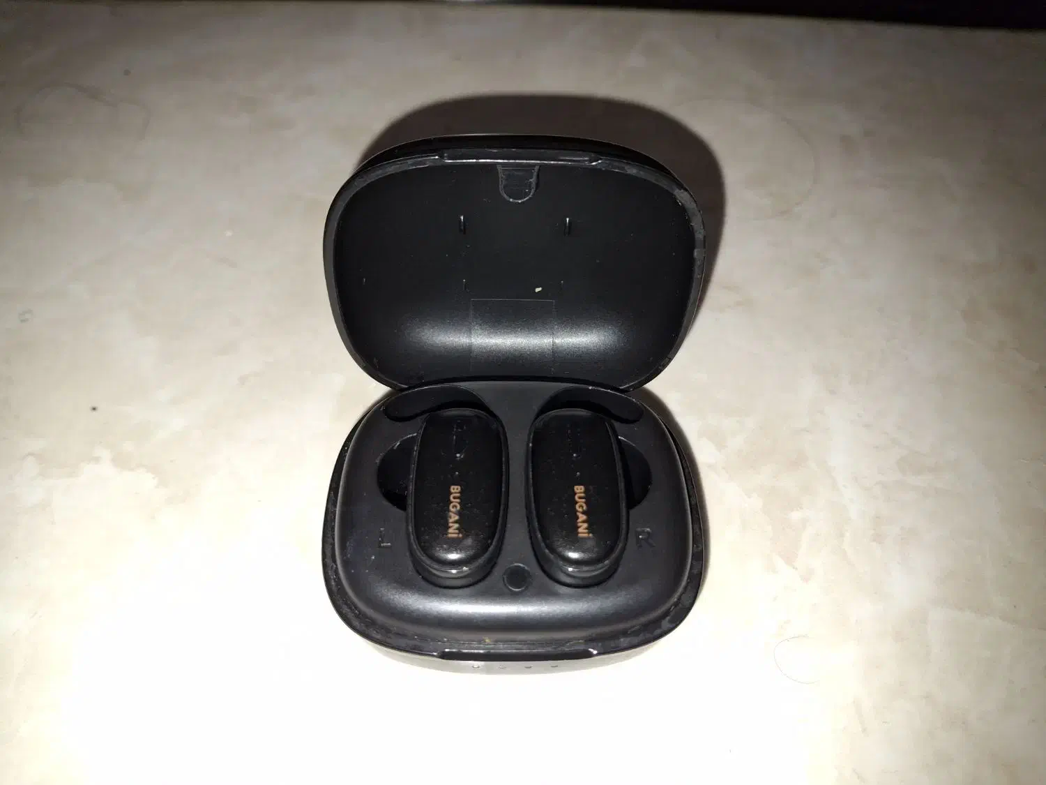 ایرپاد اصلی ..بوگانی|لوازم جانبی موبایل و تبلت|اصفهان, جلفا|دیوار