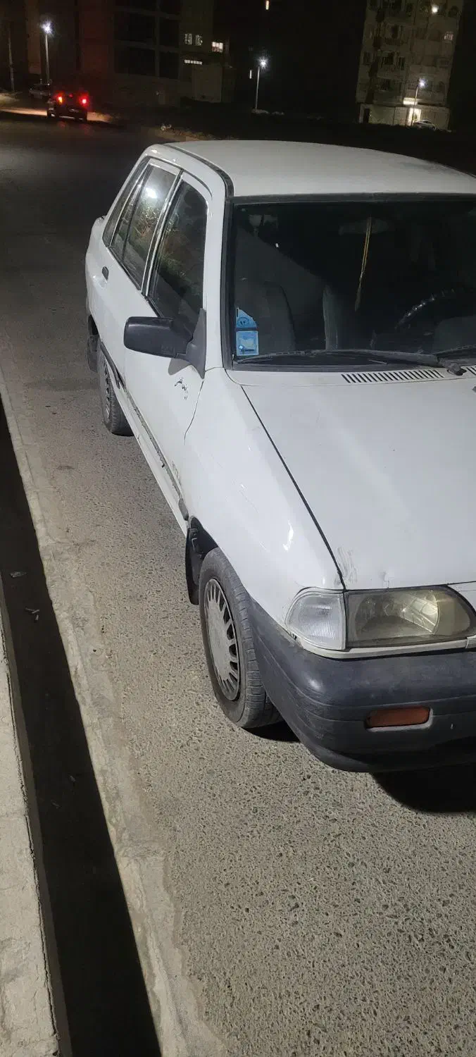 پراید سفید مدل ۸۳کاربراتور شاسی سالم|خودرو سواری و وانت|قم, شاه سید علی|دیوار