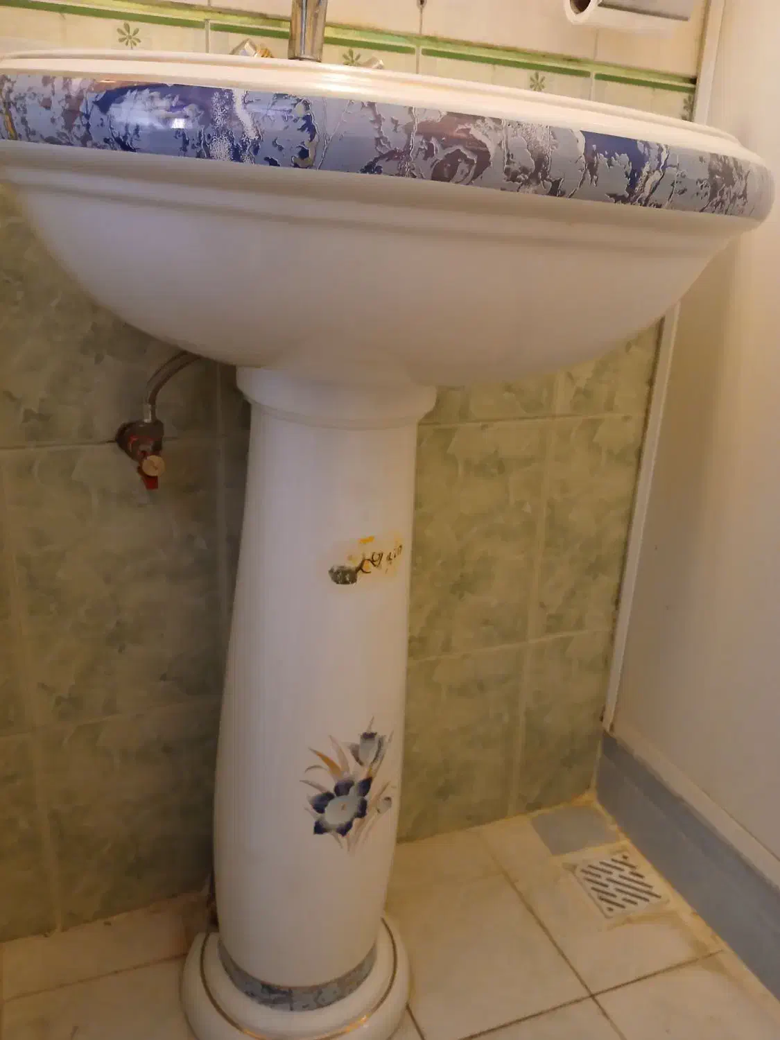 روشویی در حد نو|لوازم سرویس بهداشتی|شهرکرد, |دیوار