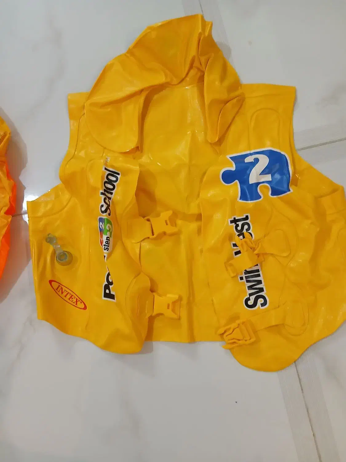 لباس ورزشی|کفش و لباس بچه|بروجرد, |دیوار