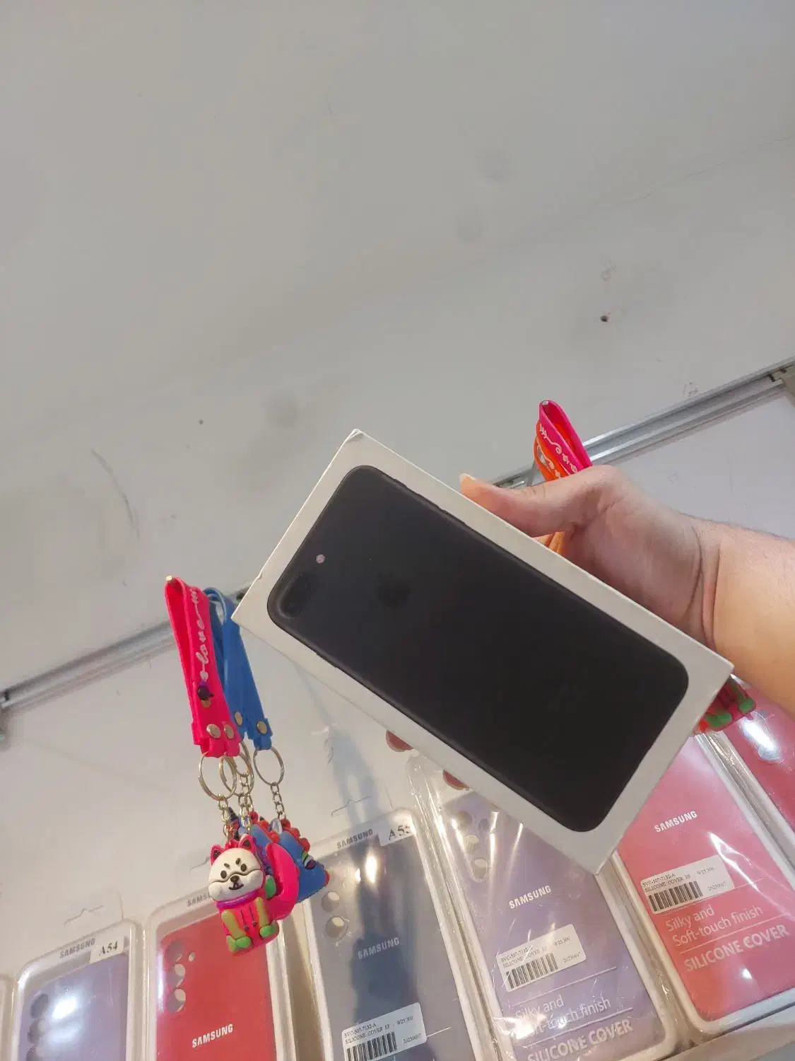 آیفون 7plus 128تمیزدرحدنوهمراه هدیه۱سرور1|موبایل|قم, عمار یاسر|دیوار
