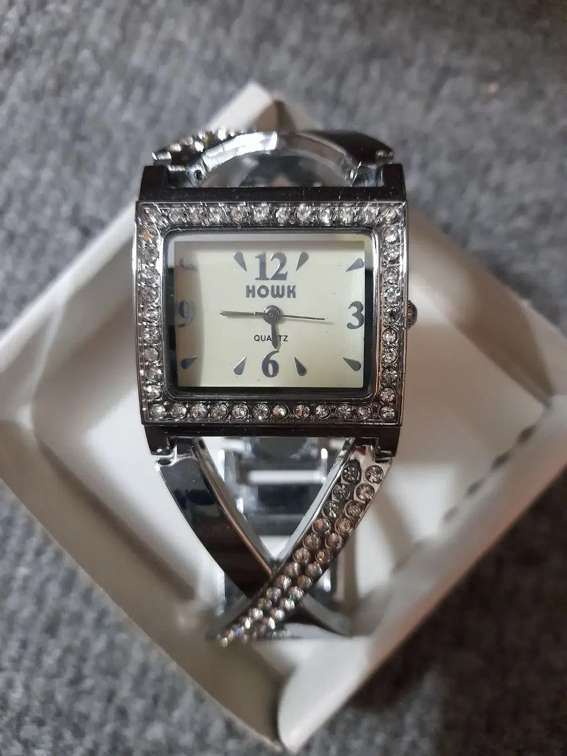 مچی|ساعت|شیراز, سینما سعدی|دیوار