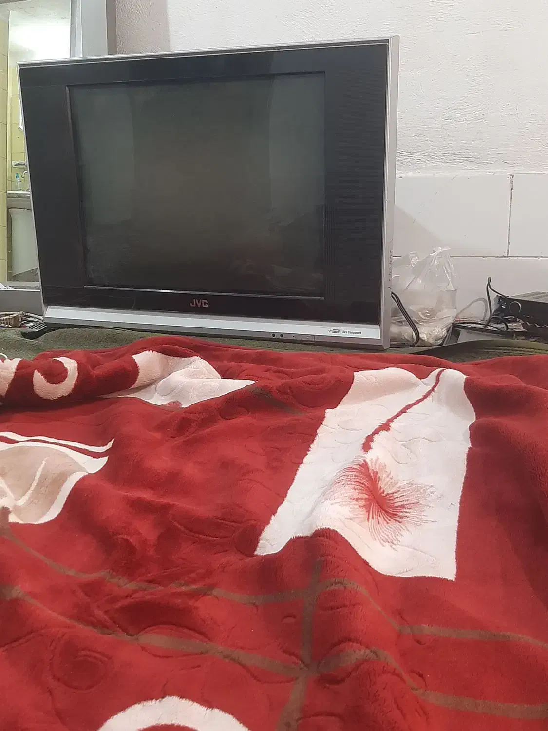 تلویزیون|تلویزیون و پروژکتور|کرمان, |دیوار