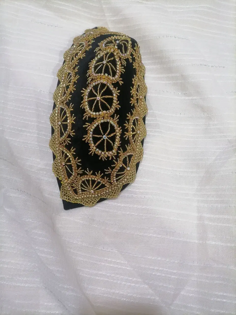 کلاه|لباس|یاسوج, |دیوار