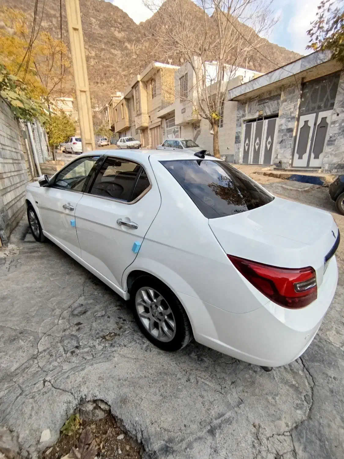 دنا پلاس توربو دنده ایی|خودرو سواری و وانت|خرم‌آباد, |دیوار