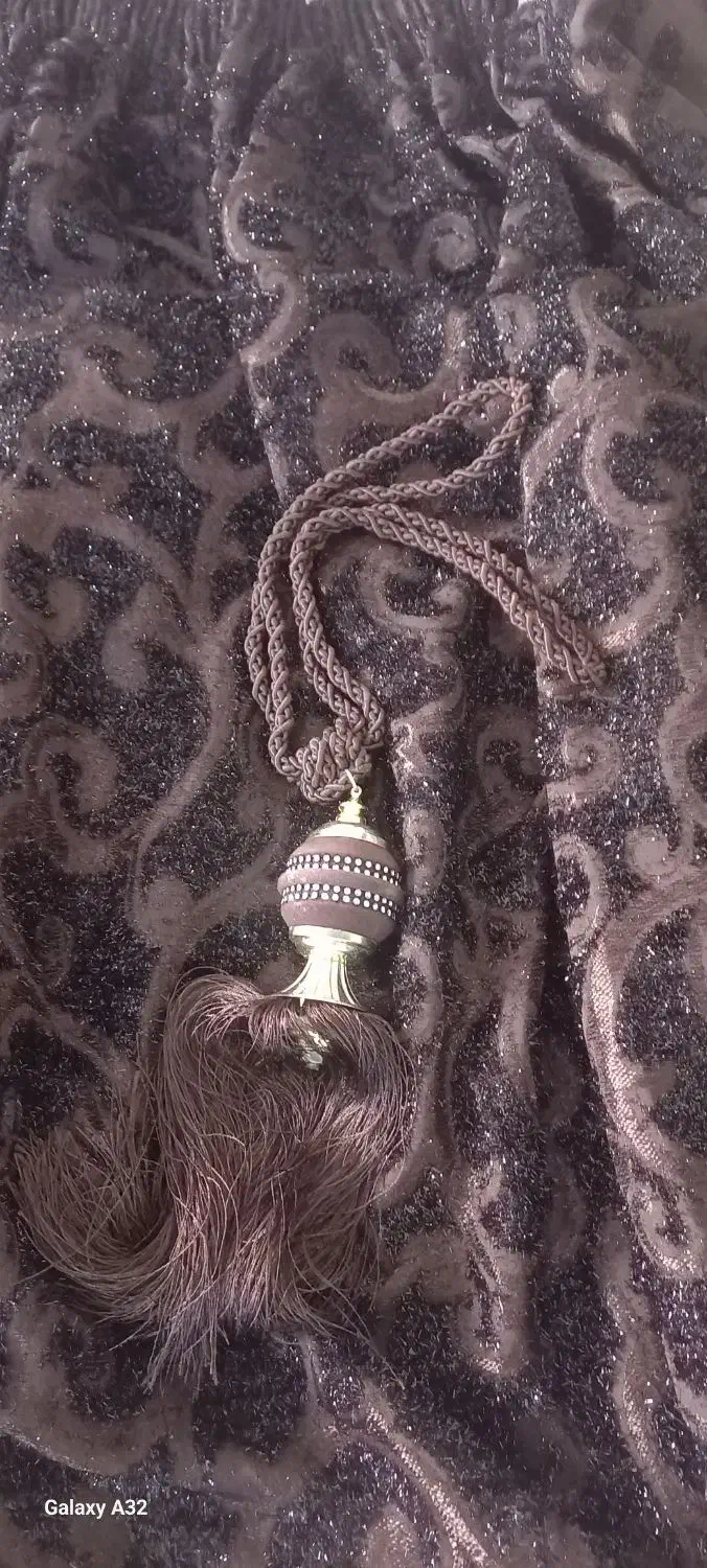 یک عدد پرده کریشه قهوه ای نو|پرده، رانر، رومیزی|محلات, |دیوار