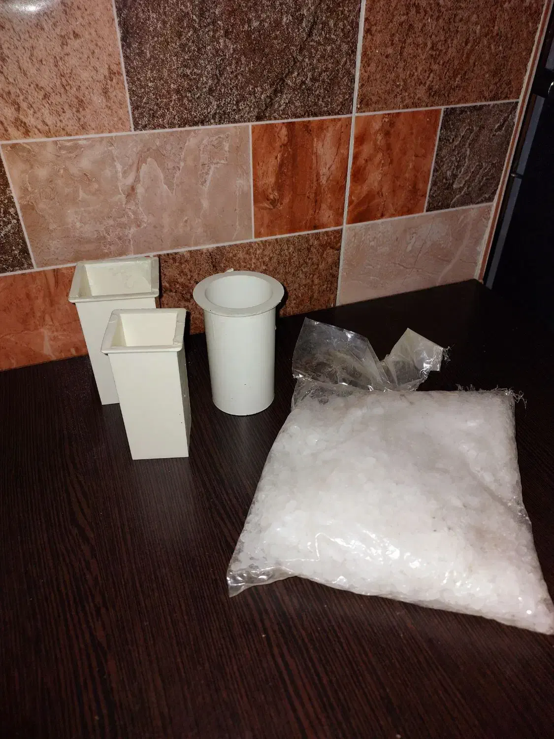 پارافین و قالب شمع وسنگ مصنوعی|صنایع دستی و سایر لوازم تزئینی|آستانه اشرفیه, |دیوار