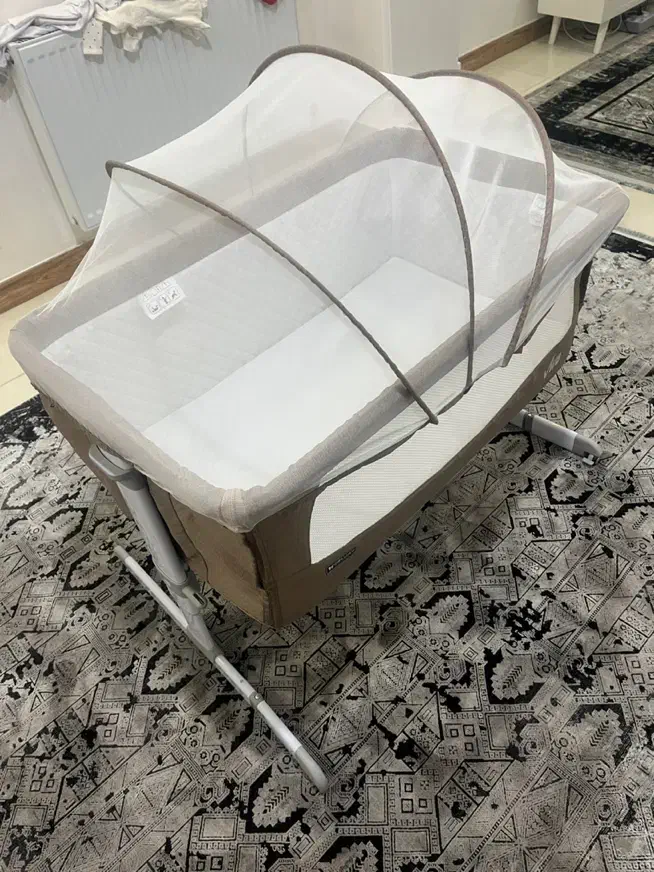 تخت گهواره ای کنار مادر|تخت و سرویس خواب|رشت, توشیبا|دیوار