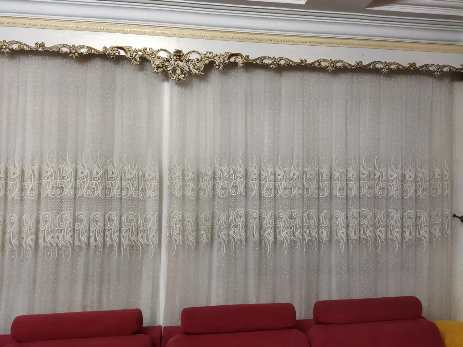 پرده پذیرائی به همراه کتیبه|پرده، رانر، رومیزی|رشت, انصاری|دیوار