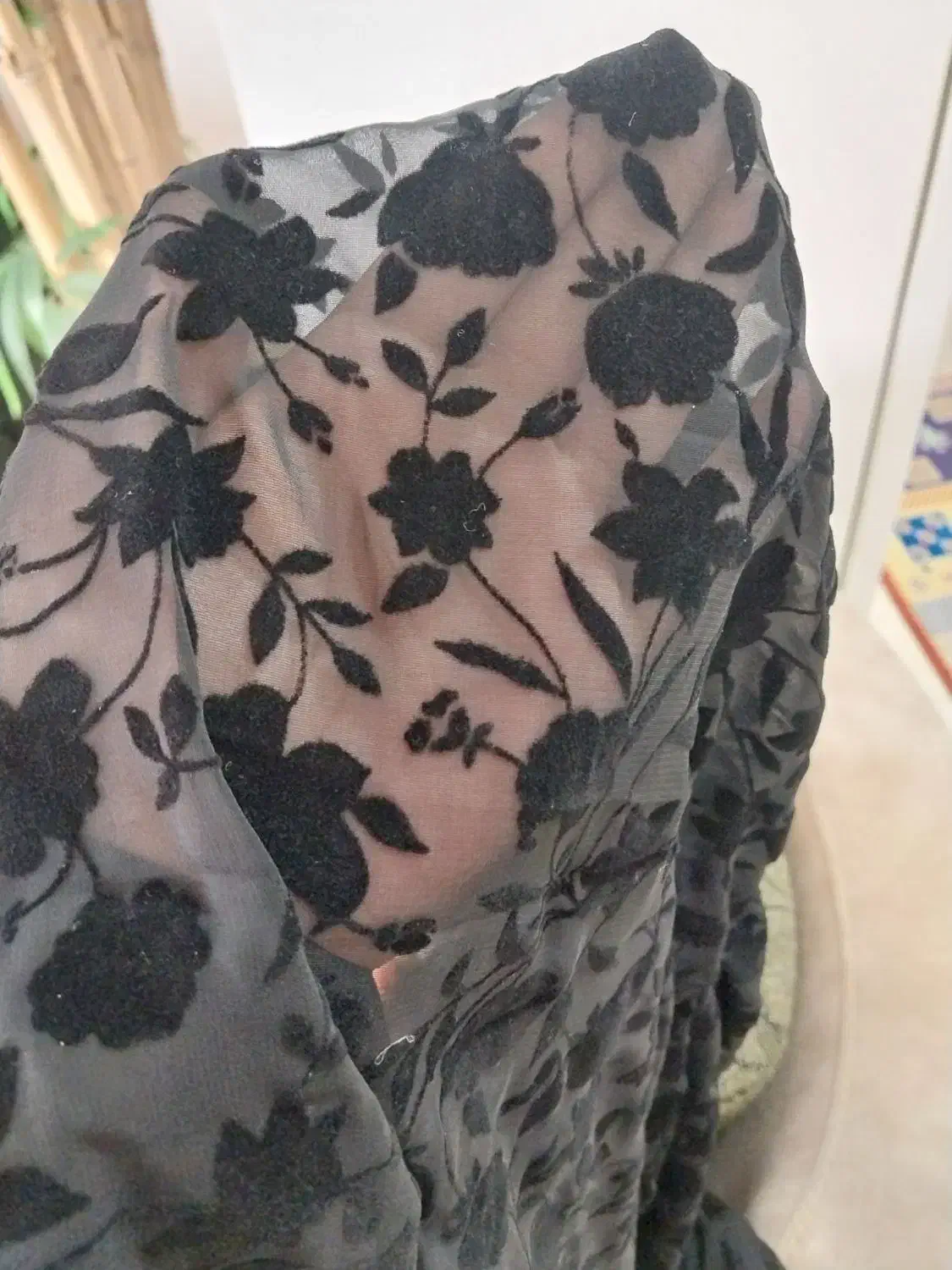 پارچه مجلسی مشکی|لباس|رشت, کوی یخ|دیوار