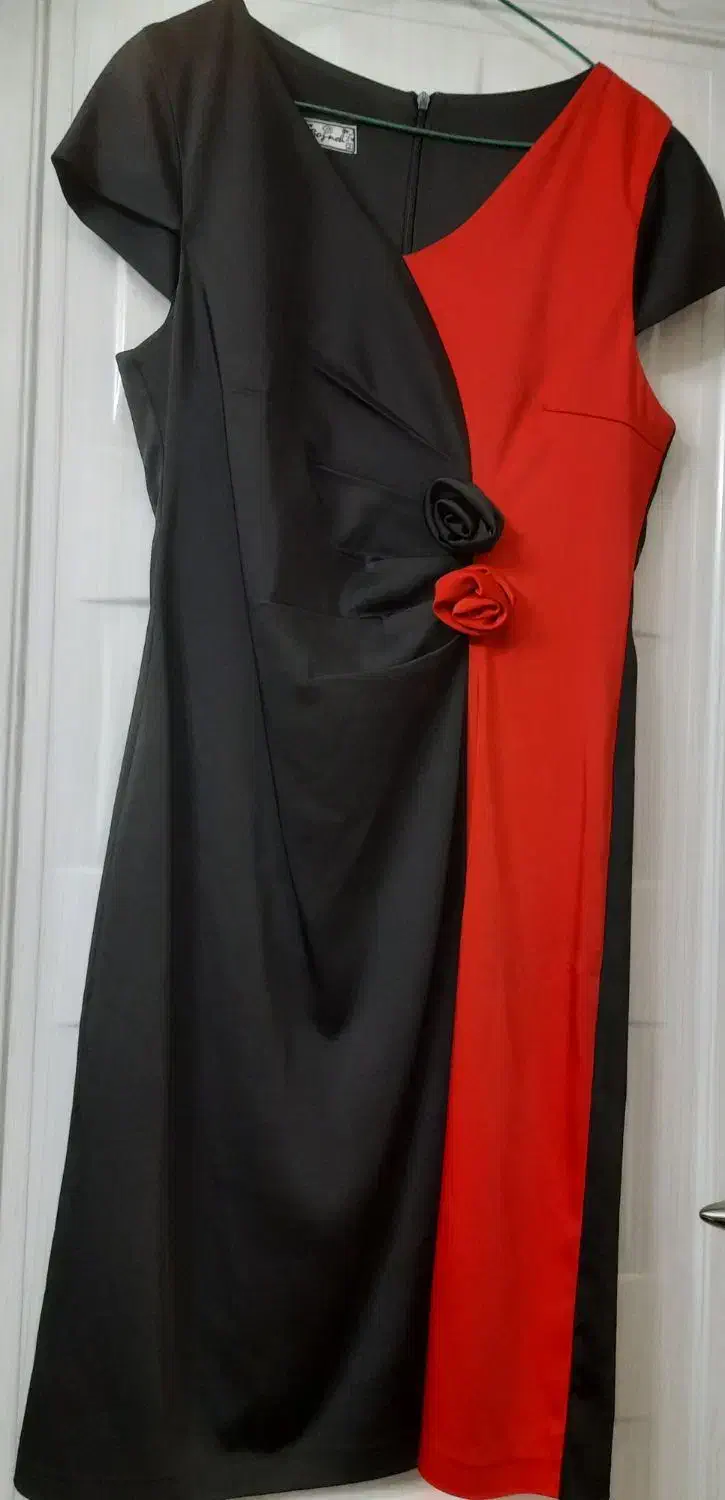 لباس مجلسی|لباس|قم, باجک یک|دیوار