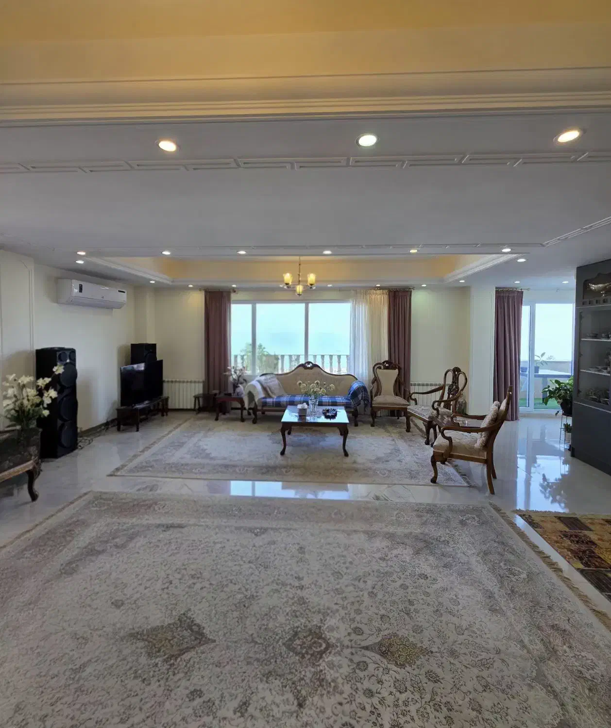 فروش پنت هوس ۲۳۰ متری لاکچری ویو دریا|فروش آپارتمان|تنکابن, |دیوار