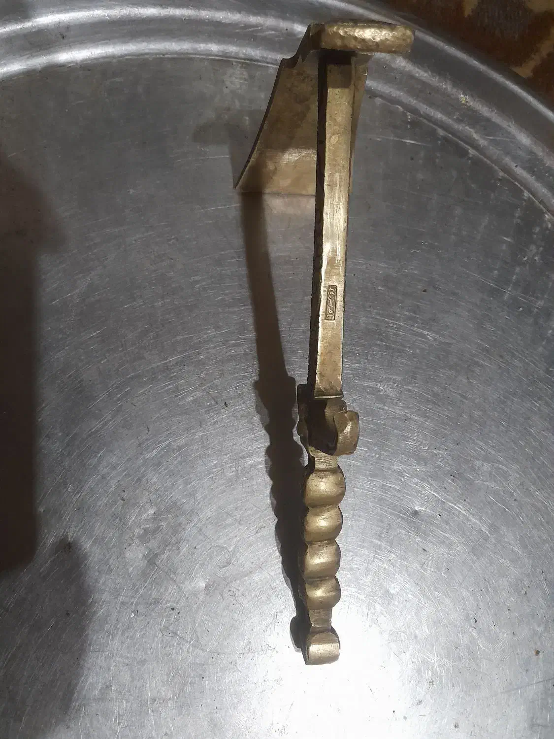 قند شکن قدیمی|کلکسیون اشیاء عتیقه|چناران, |دیوار