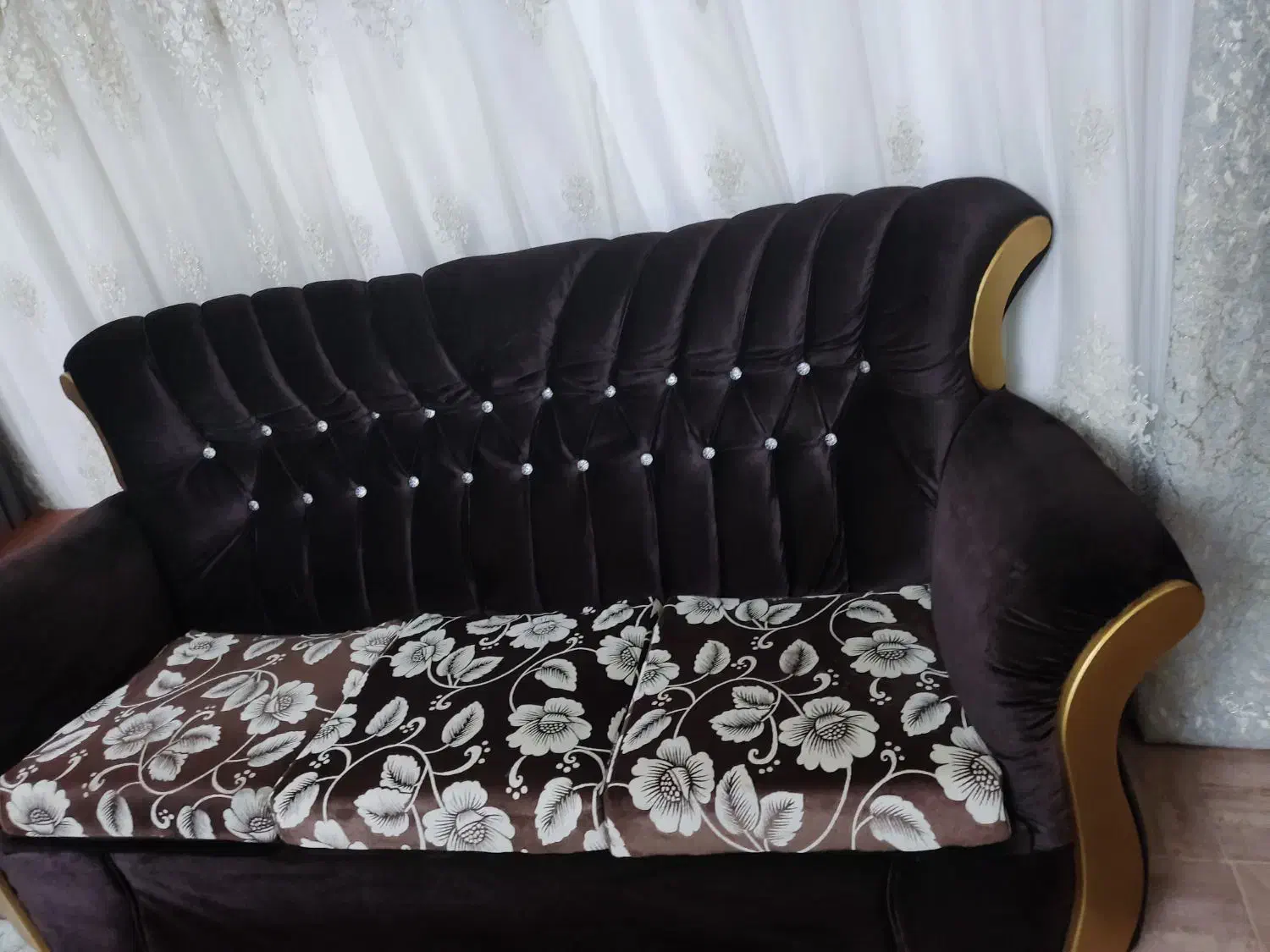 یک دست مبل 9نفره تمیز|مبلمان خانگی و میز عسلی|فولادشهر, C1|دیوار