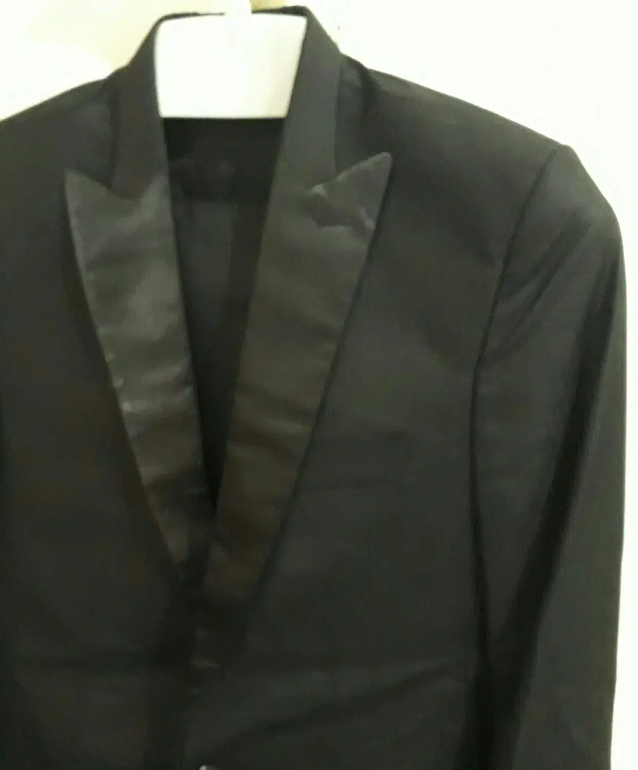 دو عدد کت وشلوار|لباس|پاکدشت, پارچین|دیوار