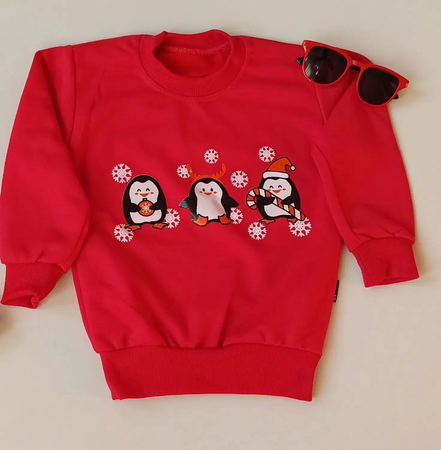 لباس بچگانه|کفش و لباس بچه|ماکو, |دیوار