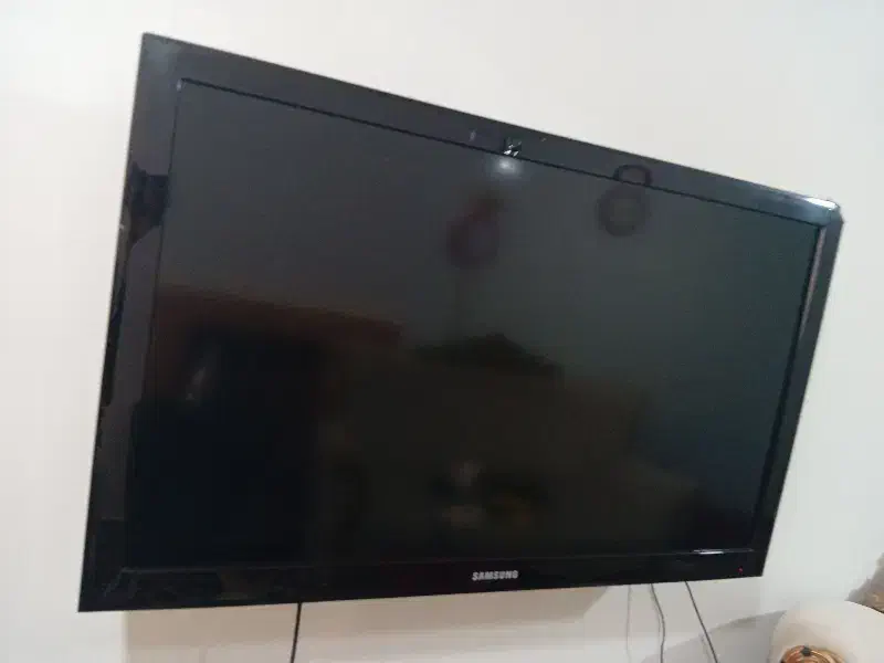 تلوزیون ۳۲اینچ سامسونگ|تلویزیون و پروژکتور|تبریز, |دیوار