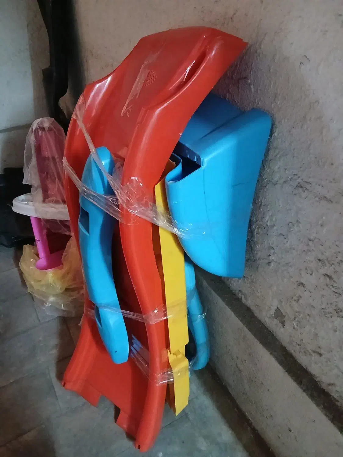 سرسره ۴ پله سالم|اسباببازی|تهران, تهرانسر شمالی|دیوار