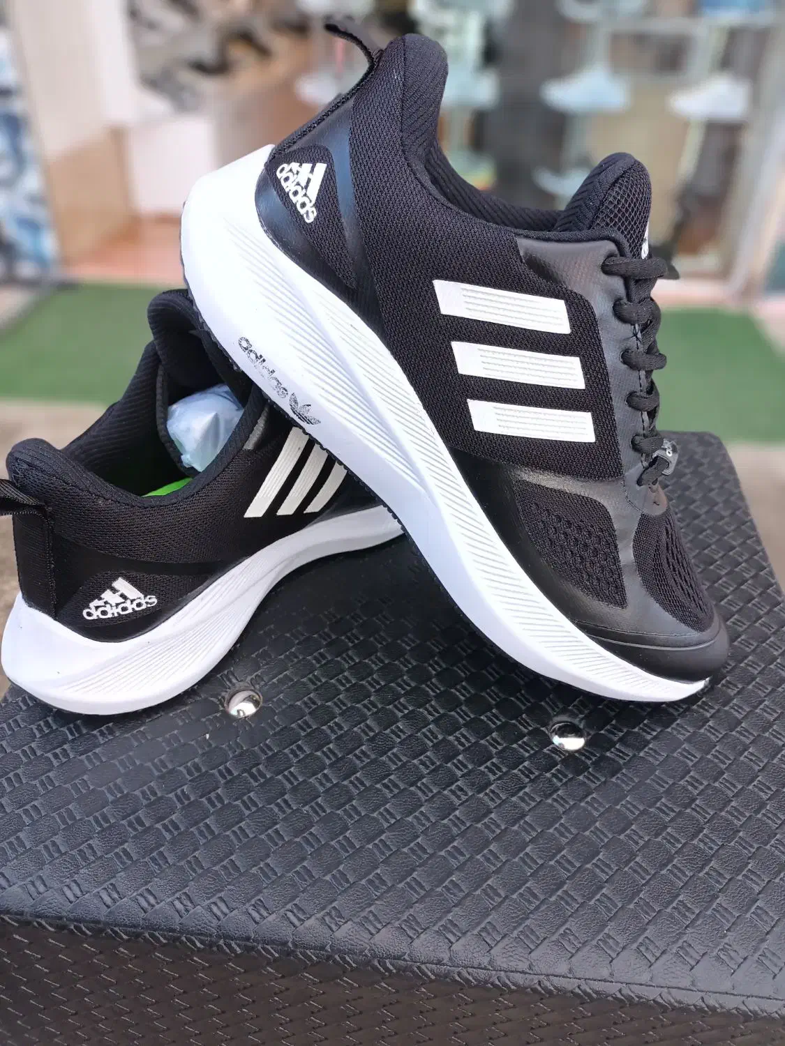 برند|کیف، کفش، کمربند|رشت, استادسرا|دیوار