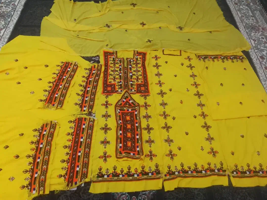 لباس دست دوچ|لباس|سراوان, |دیوار