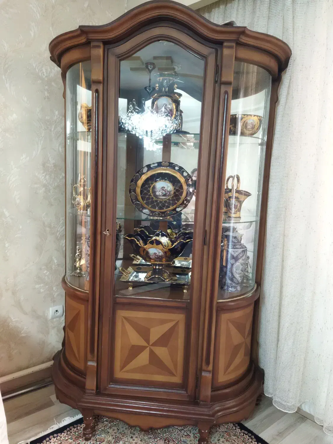 بوفه از چوب گردو|بوفه، ویترین، کنسول|صوفیان, |دیوار