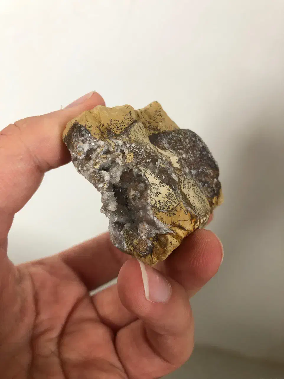 سنگ تزئینی|کلکسیون اشیاء عتیقه|لنگرود, |دیوار