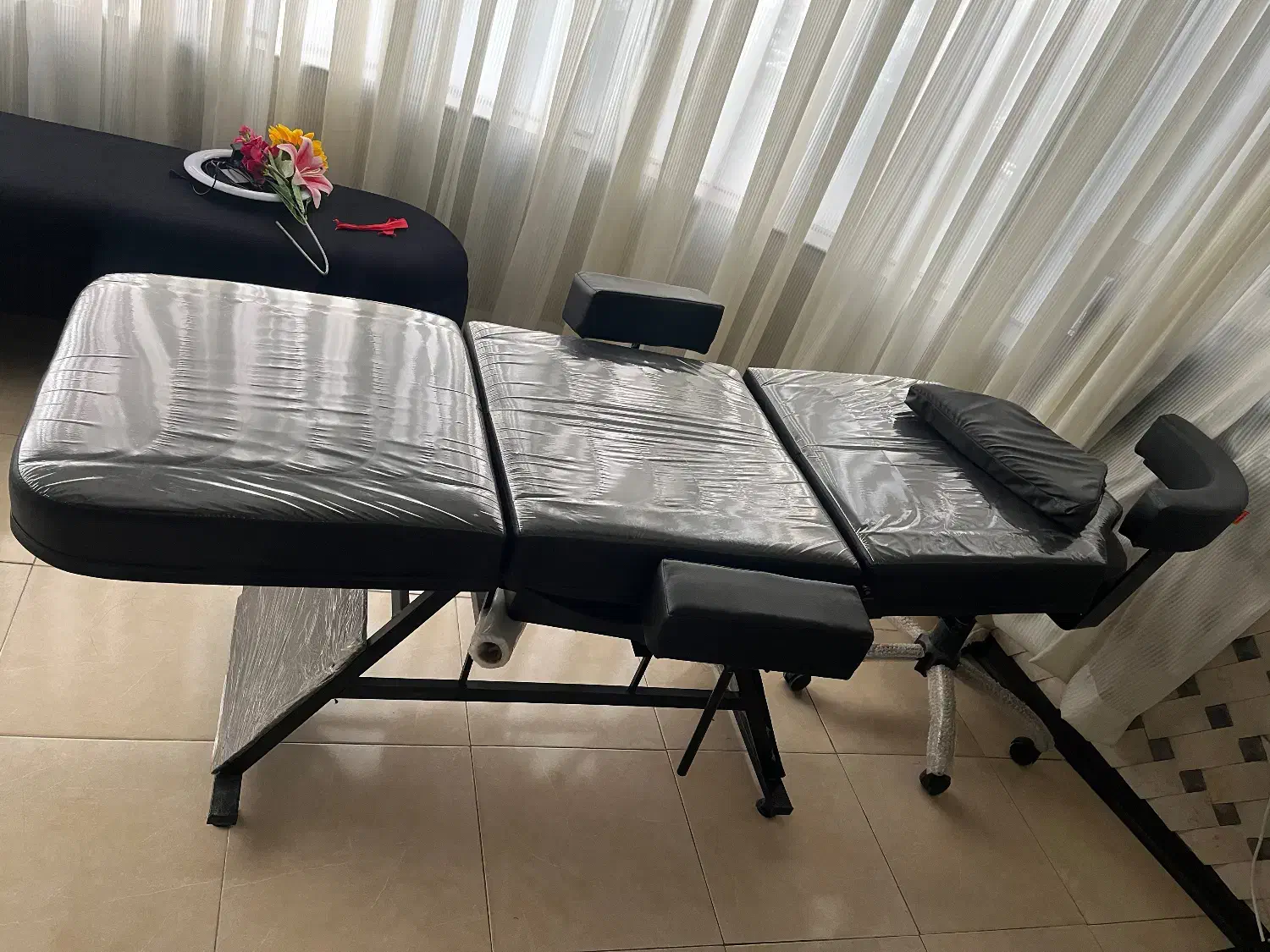 فروش وسایل|آرایشگاه و سالن‌های زیبایی|رشت, گلباغ نماز|دیوار