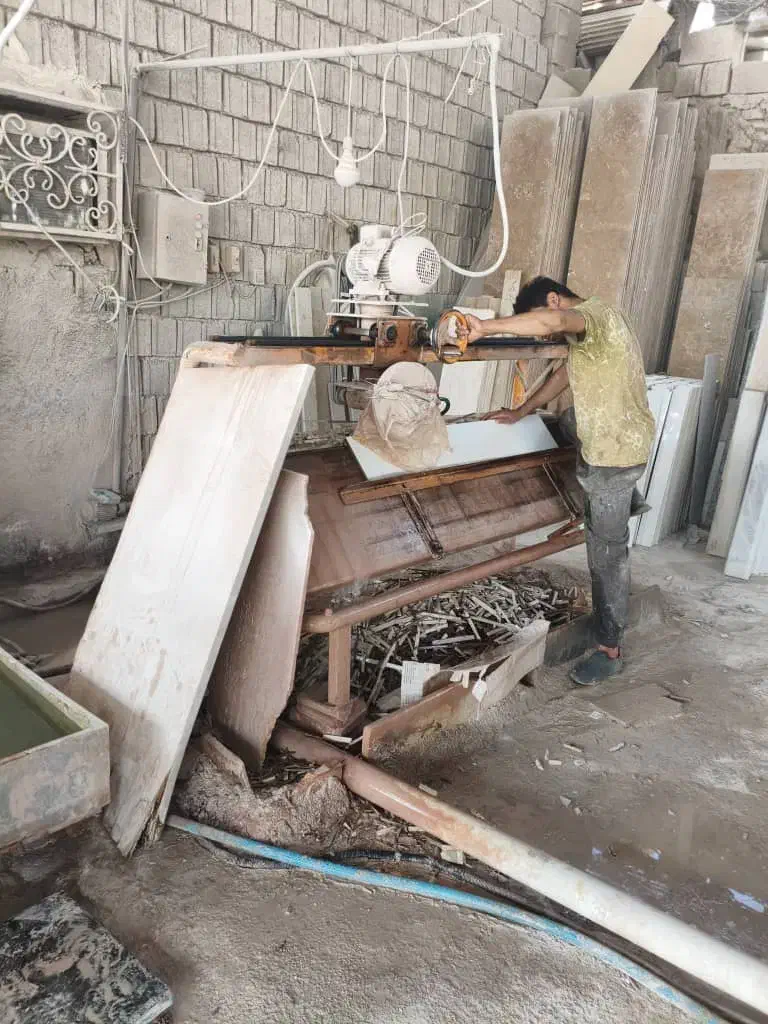 کارگر برش سنگ و سرامیک|استخدام معماری، عمران و ساختمانی|برازجان, |دیوار