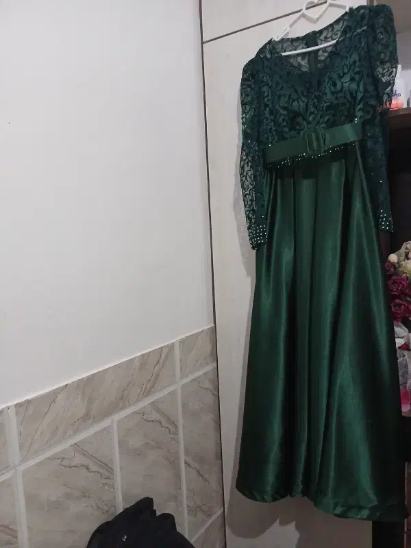 لباس مجلسی|لباس|نجف‌آباد, امام خمینی|دیوار