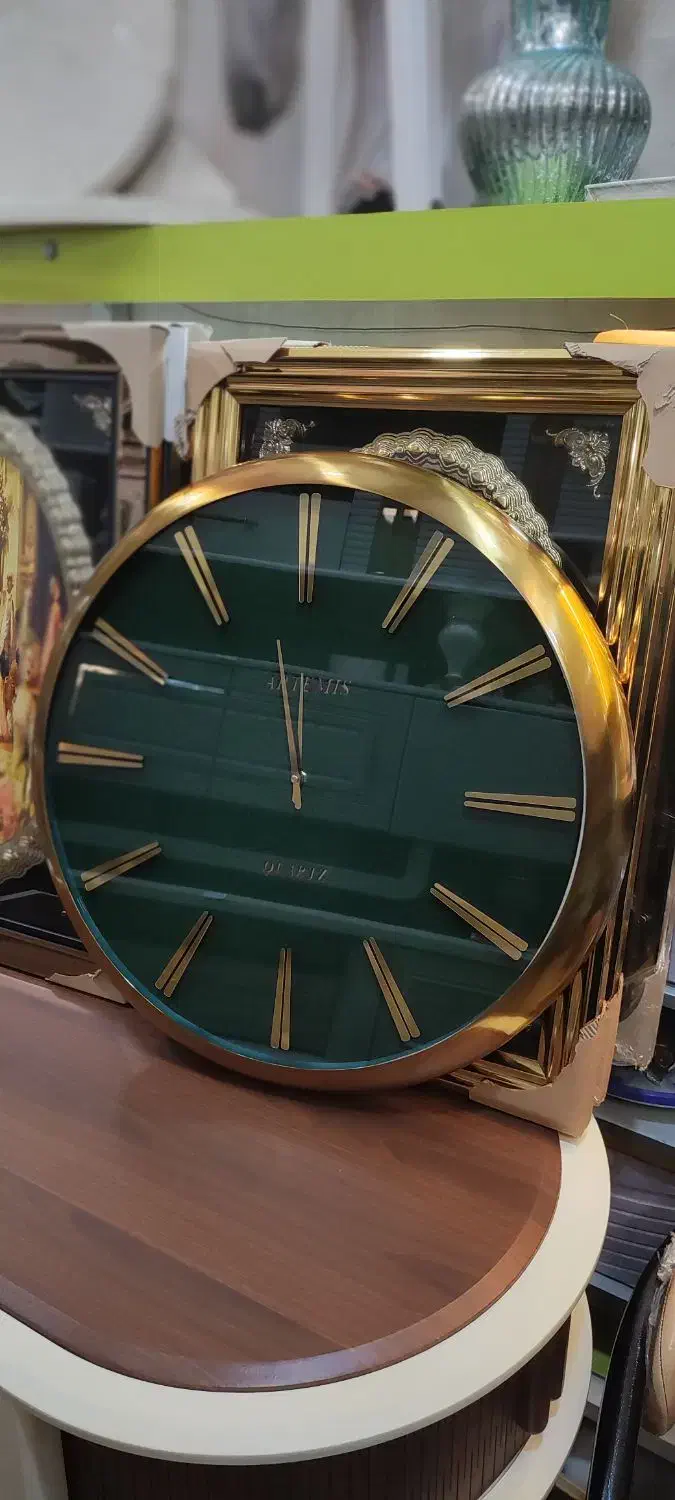 ساعت دیواری نبش بزرگمهر 25 گالری هزار نقش|ساعت دیواری و تزئینی|زاهدان, |دیوار