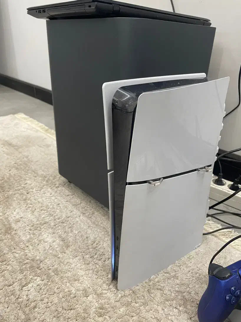 ps5 -slim یک ترا با بازی آنلاین|کنسول، بازی ویدئویی و آنلاین|قائمشهر, |دیوار