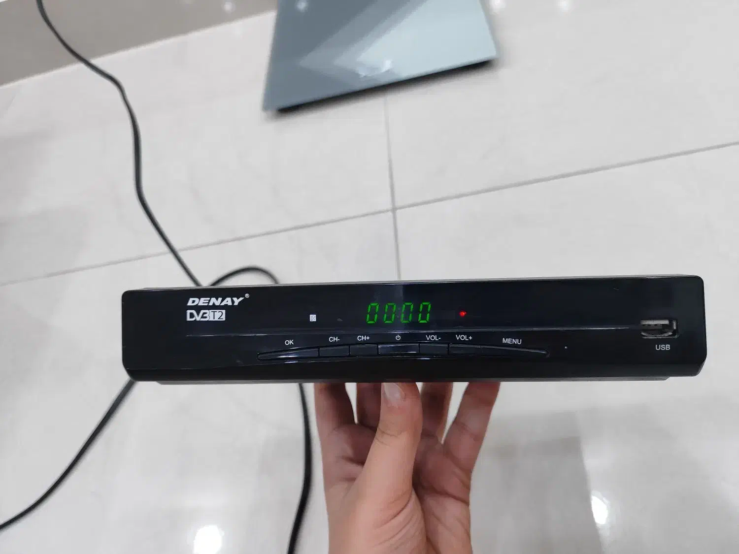 ۲ دستگاه گیرنده دیجیتال|صوتی و تصویری|دهلران, |دیوار